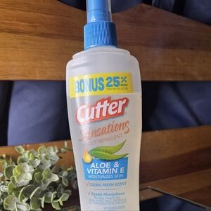 Bug Spray Cutter Aloe Vitamin E Insect Repellent NEW Stay Bite-Free